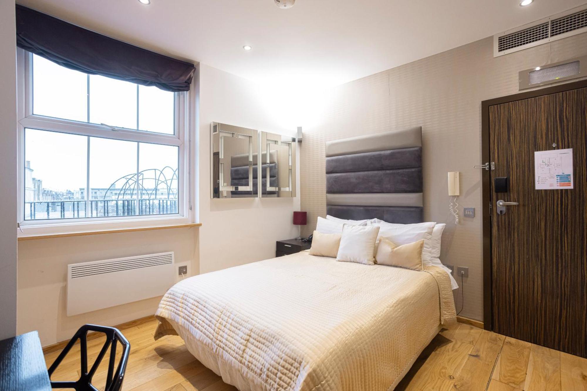 Space Aparthotel Лондон Экстерьер фото