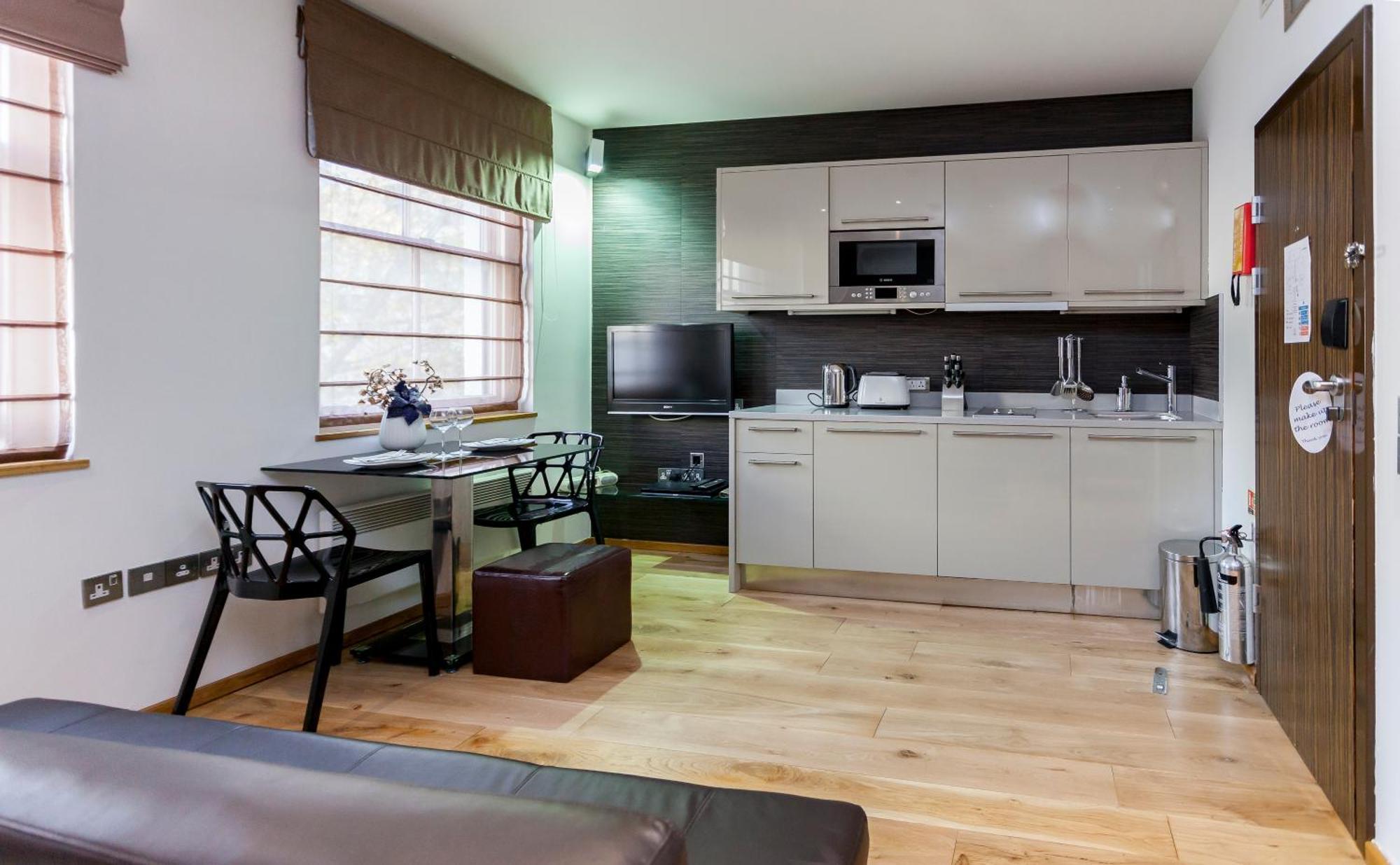 Space Aparthotel Лондон Экстерьер фото
