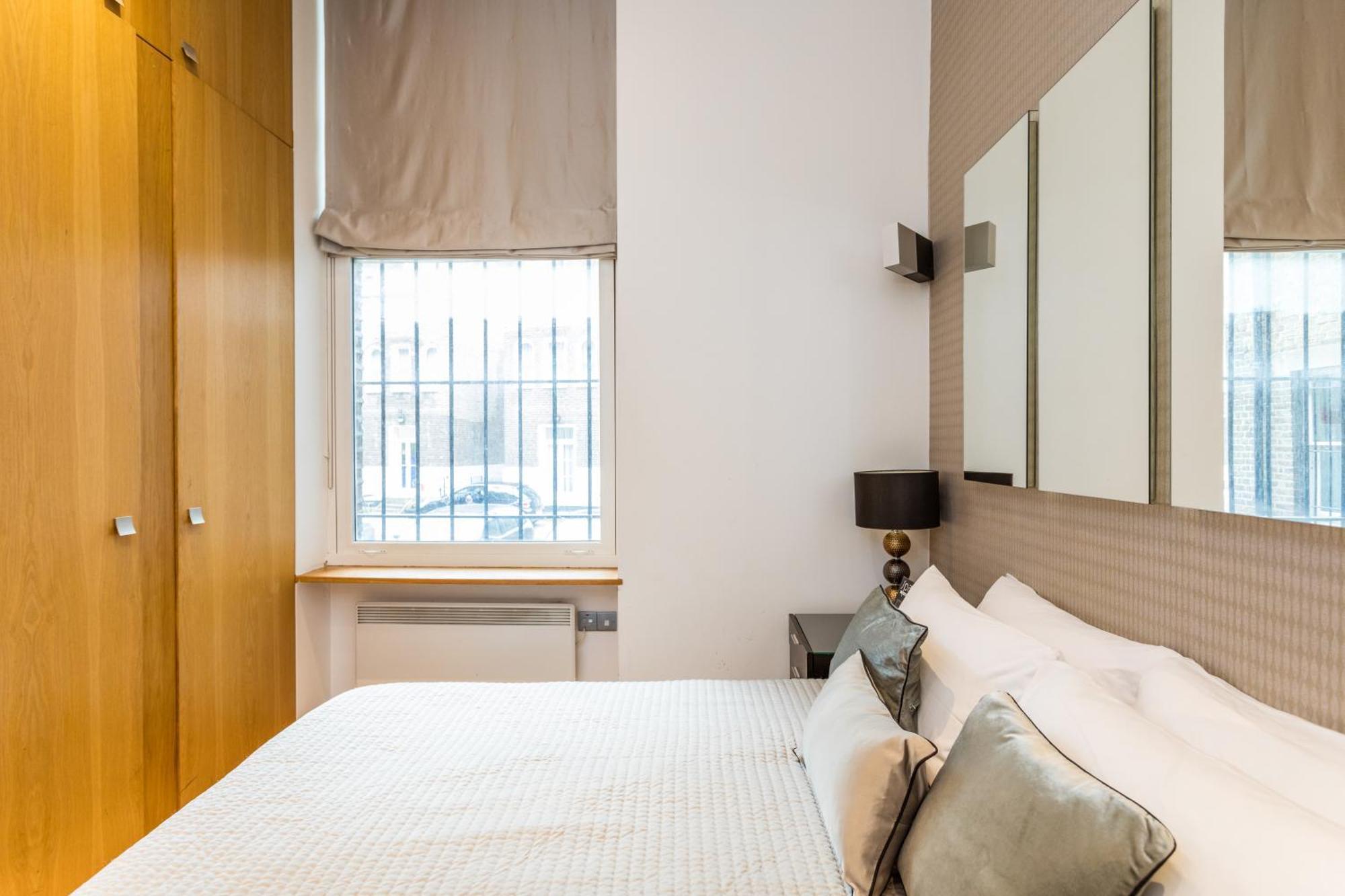 Space Aparthotel Лондон Экстерьер фото