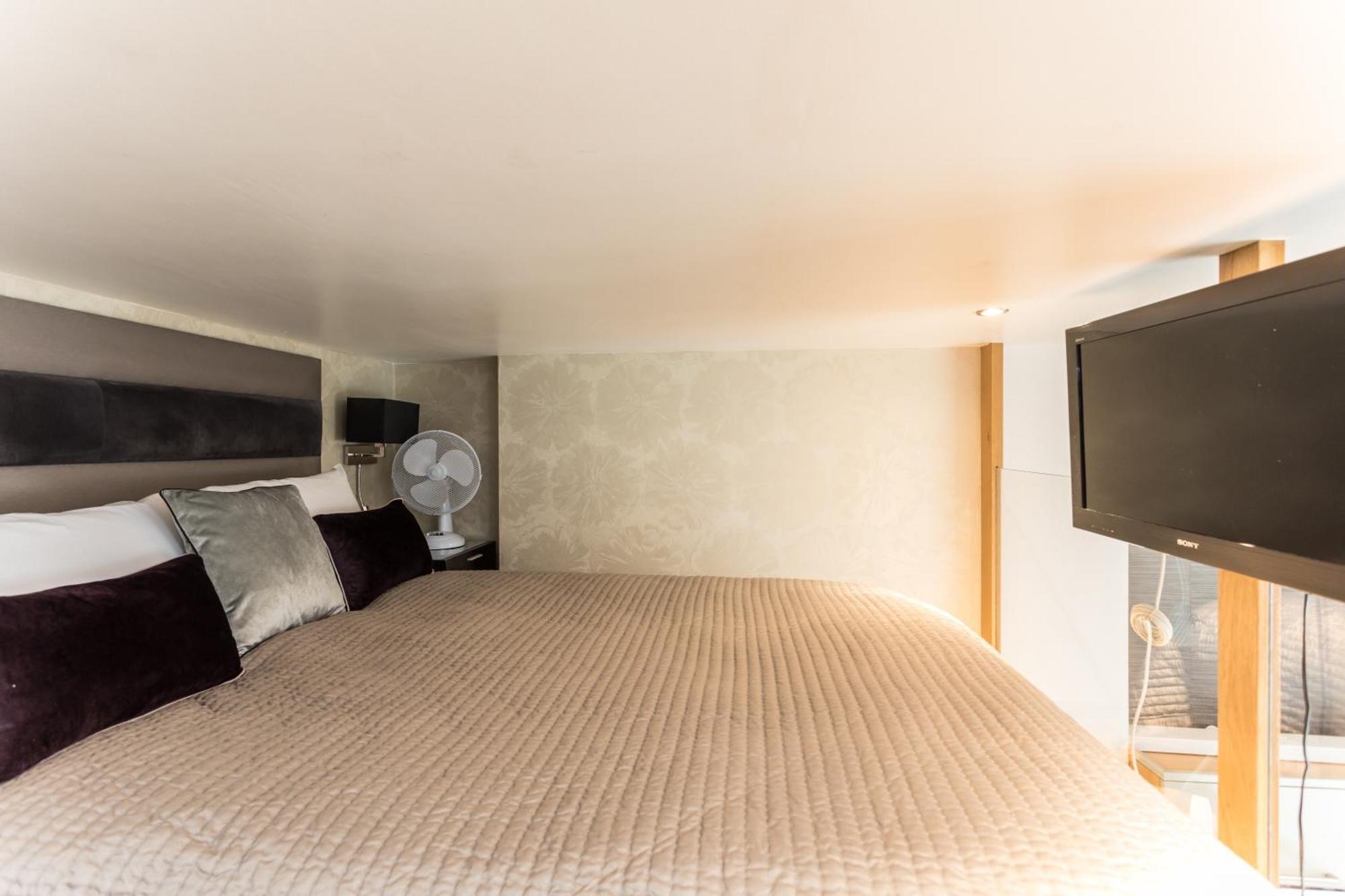 Space Aparthotel Лондон Экстерьер фото